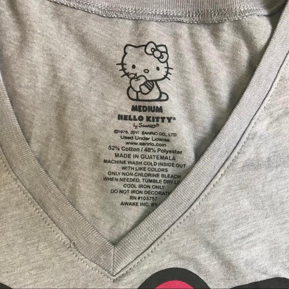 Super Cute Hello Kitty Christmas Tee - Picture 3 of 3